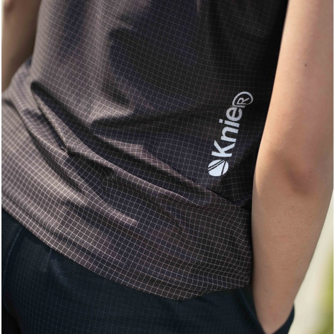 Basic Series [NEW]- Men Sleeveless – Running Sports Jersey Kaos Lari Pria Kniel Anti UV Quick Dry - Detail
